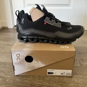 On Running Cloudaway - Black - Men’s Size 11